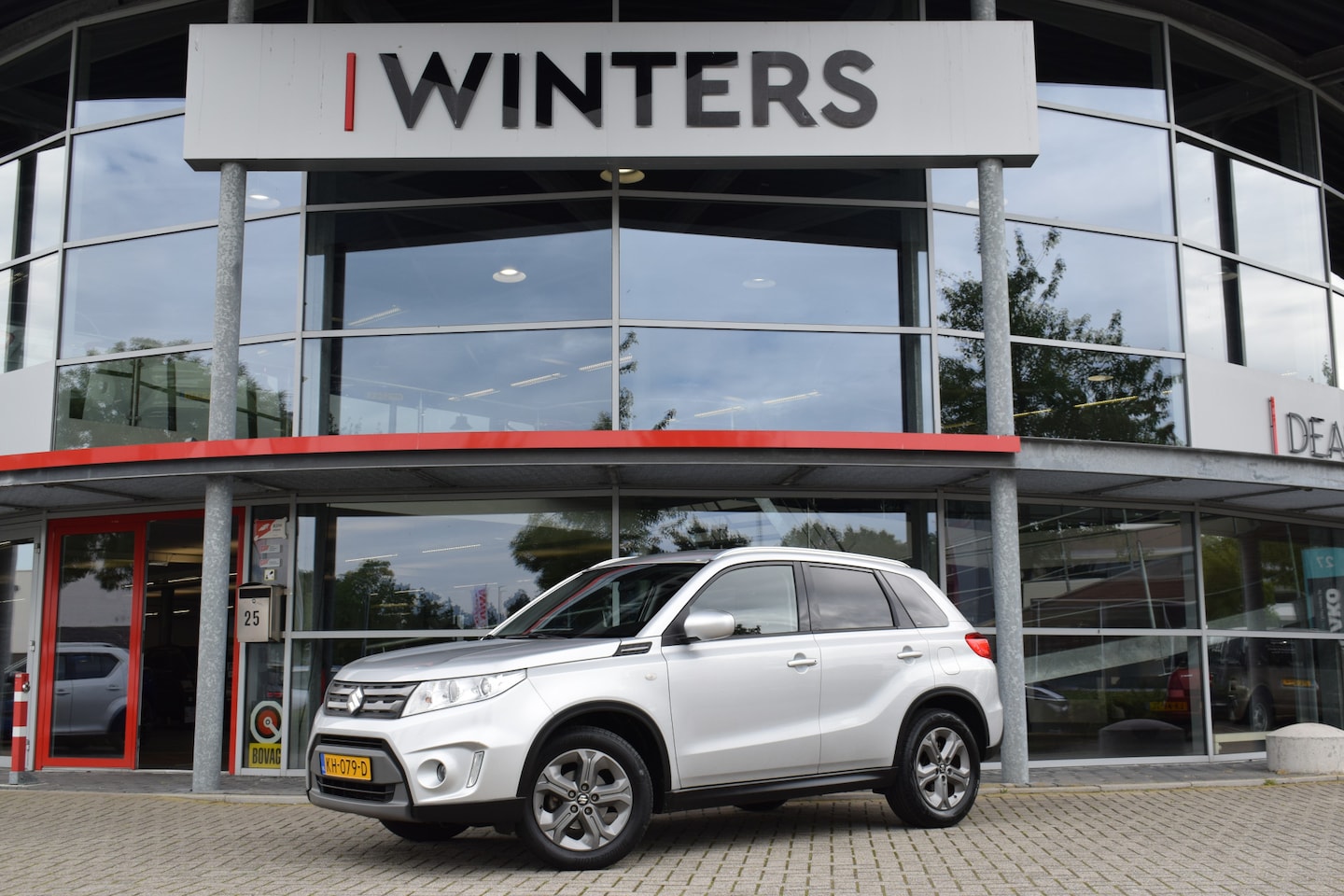 Suzuki Vitara - 1.6 Exclusive | Climate | Stoelverwarming | Achteruitrijcamera | Navigatie | - AutoWereld.nl