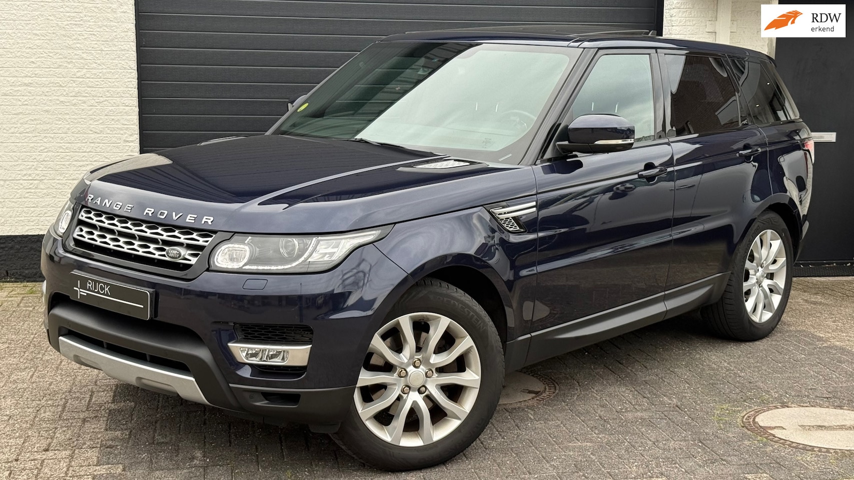 Land Rover Range Rover Sport - 3.0 TDV6 HSE Dynamic | Pano | Trekhaak | Stuurverwarming | Leder - AutoWereld.nl
