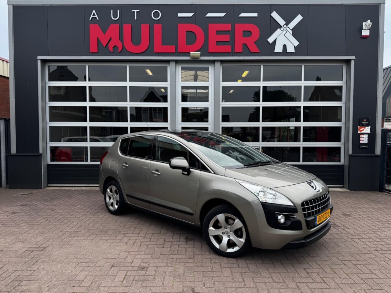 Peugeot 3008 - ACTIVE 1.6 THP / 78DKM! / NAVI / CRUISE / AIRCO / TREKHAAK / PANODAK! - AutoWereld.nl