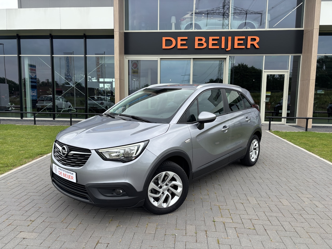 Opel Crossland X - 1.2 Turbo Edition Trekhaak I Carplay I All-seasonbanden - AutoWereld.nl