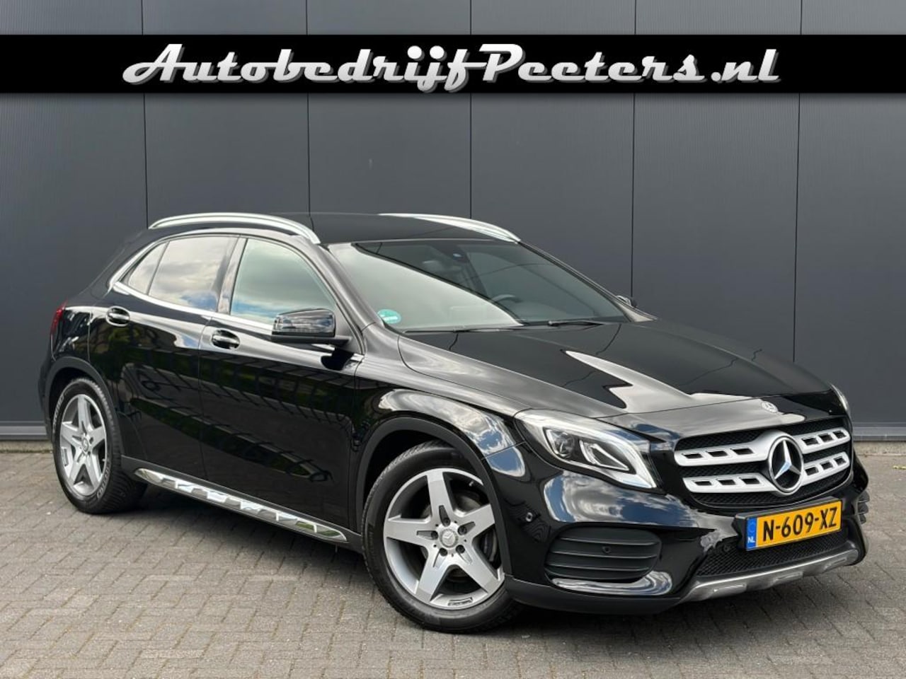 Mercedes-Benz GLA-Klasse - GLA 180 AMG Line Aut. Navi Camera Cruise PDC - AutoWereld.nl