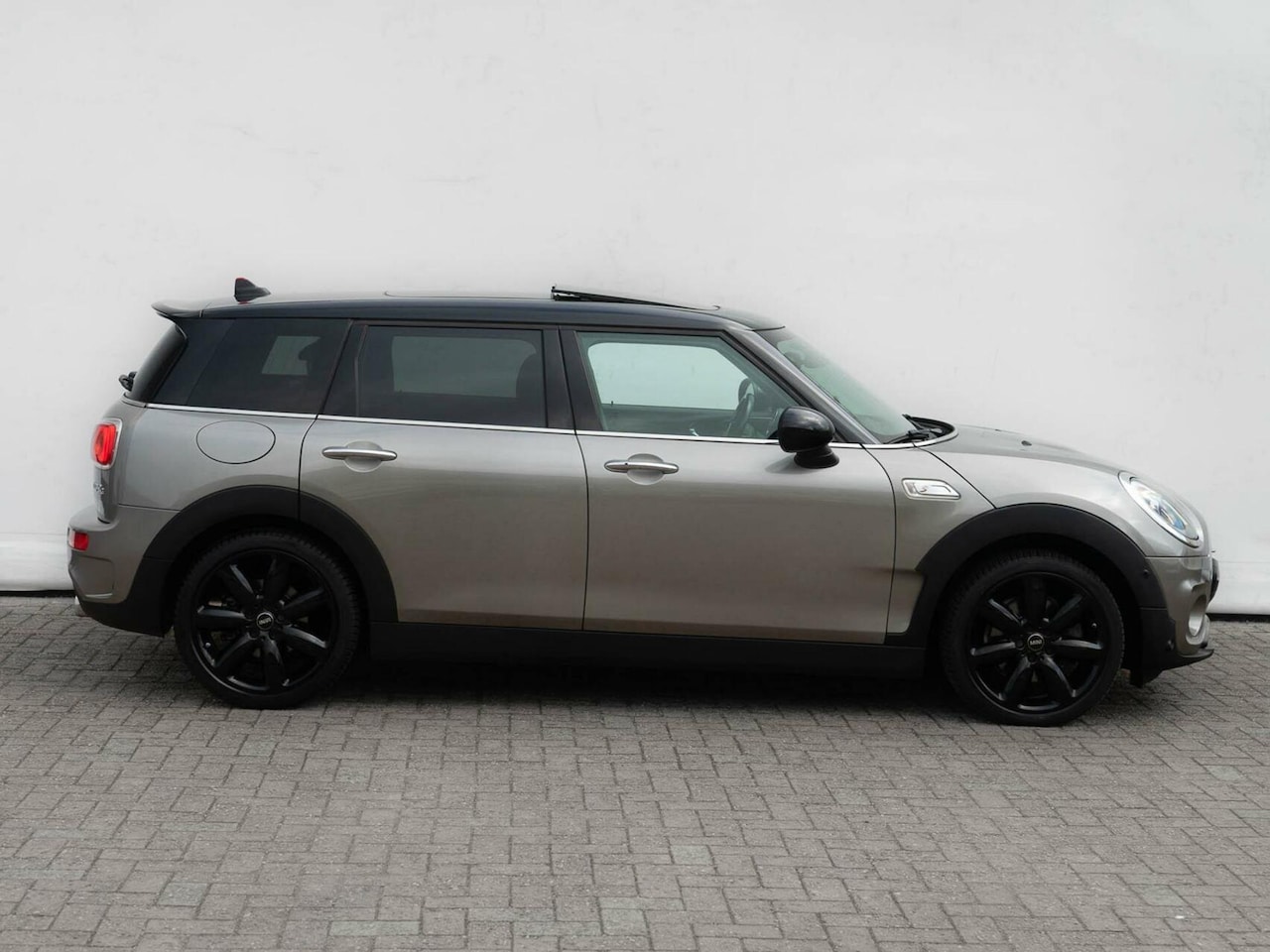 MINI Clubman - 2.0 Cooper S Chili Serious Business Cooper Chilli S - AutoWereld.nl