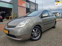 Toyota Prius - 1.5 VVT-i 1 jaar GARANTIE op Hybride
