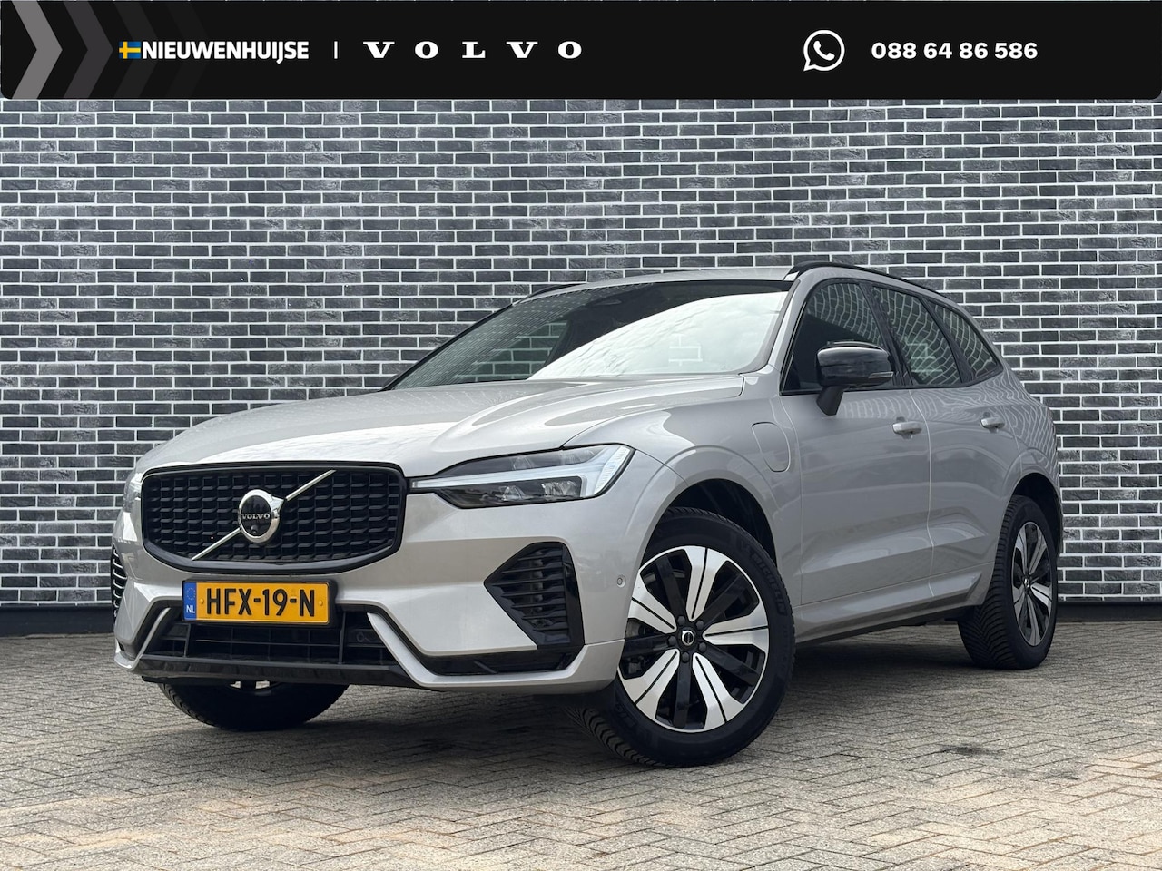 Volvo XC60 - T6 Plug-in hybrid AWD Plus Dark | Trekhaak | Stoel- en Stuurwielverwarming | Adaptieve Cru - AutoWereld.nl