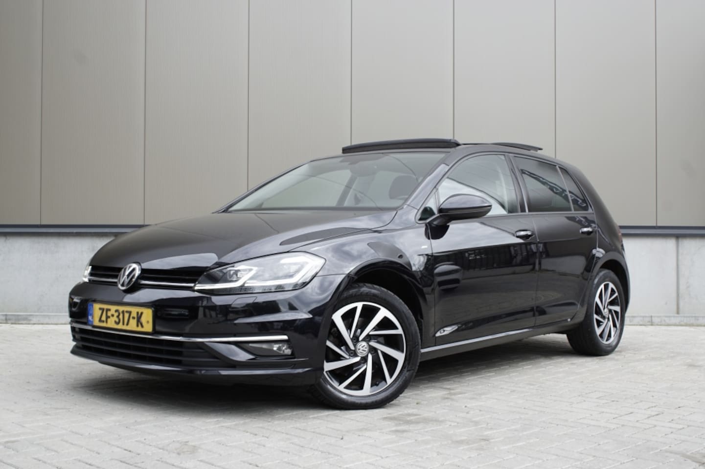 Volkswagen Golf Variant - 1.5 TSI HL | Adap. cruise | Pano | Apple CarPlay | Stoelverwarmi - AutoWereld.nl