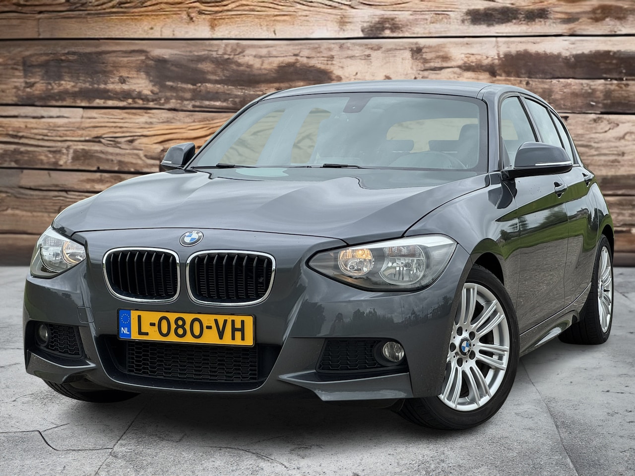BMW 1-serie - 118i Limited Edition | M-Sport | Perfecte staat! | Volledig onderhouden | Nieuw Ketting - AutoWereld.nl