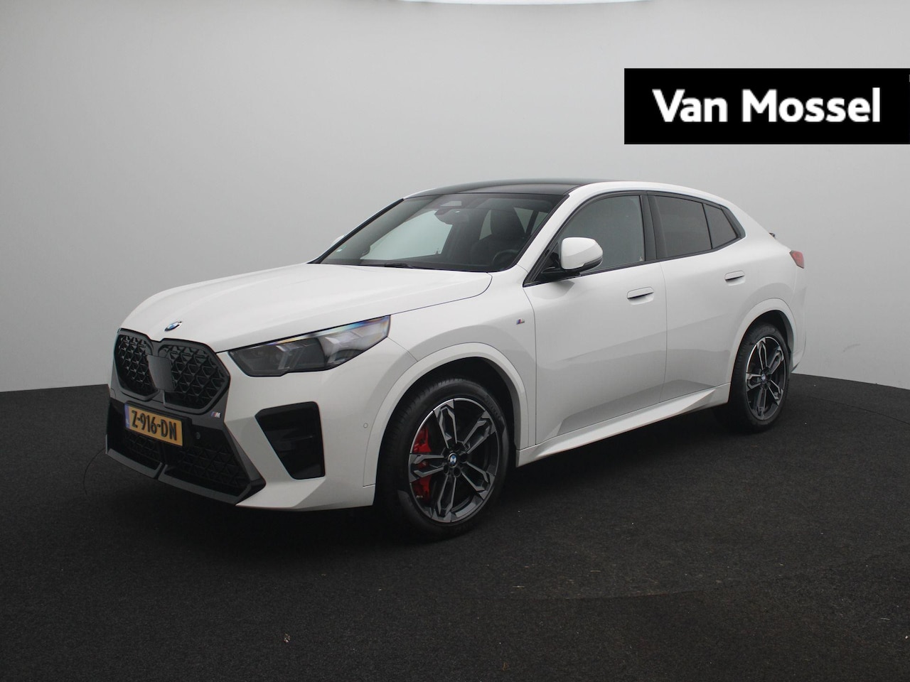 BMW X2 - sDrive20i Launch Edition | M Sportpakket | Panoramadak | Apple Carplay/Android Auto | Elek - AutoWereld.nl