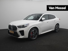 BMW X2 - sDrive20i Launch Edition | M Sportpakket | Panoramadak | Apple Carplay/Android Auto | Elek