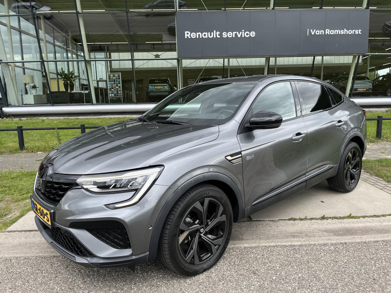 Renault Arkana - 1.6 E-Tech hybrid 145PK R.S. Line E-Tech engineered / / Adaptive Cruise / Elek. stoelen / - AutoWereld.nl