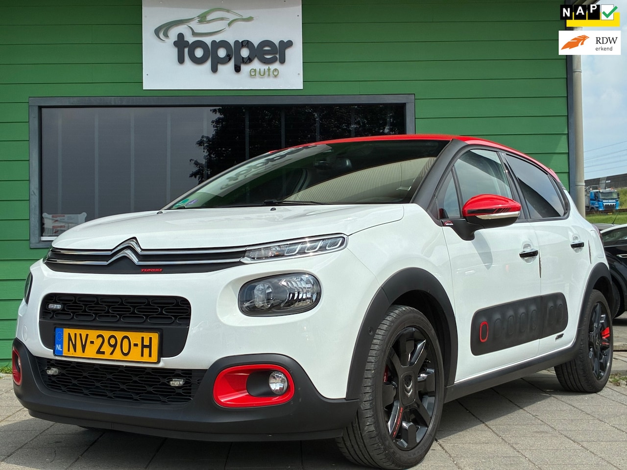 Citroën C3 - 1.2 PureTech S&S Shine|2e Eigenaar|Navigatie|Camera|CruiseControl - AutoWereld.nl