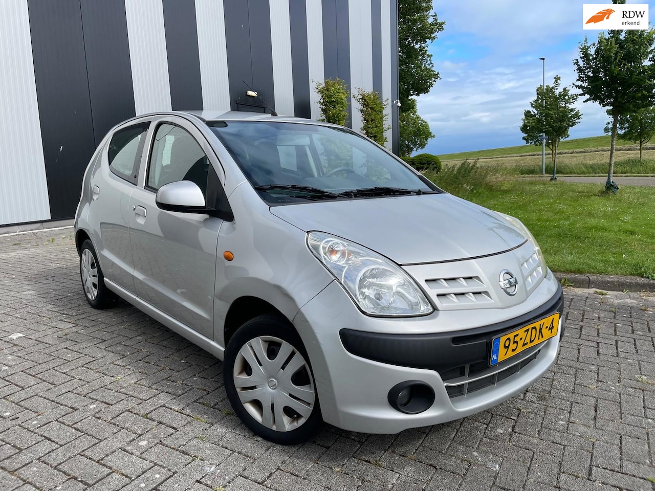Nissan Pixo - 1.0 Look Airco-Elekpakket-2 Sleutels - AutoWereld.nl