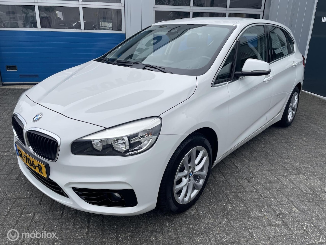 BMW 2-serie Active Tourer - 218i Sport Navi-Trekhaak-1ste eig. - AutoWereld.nl