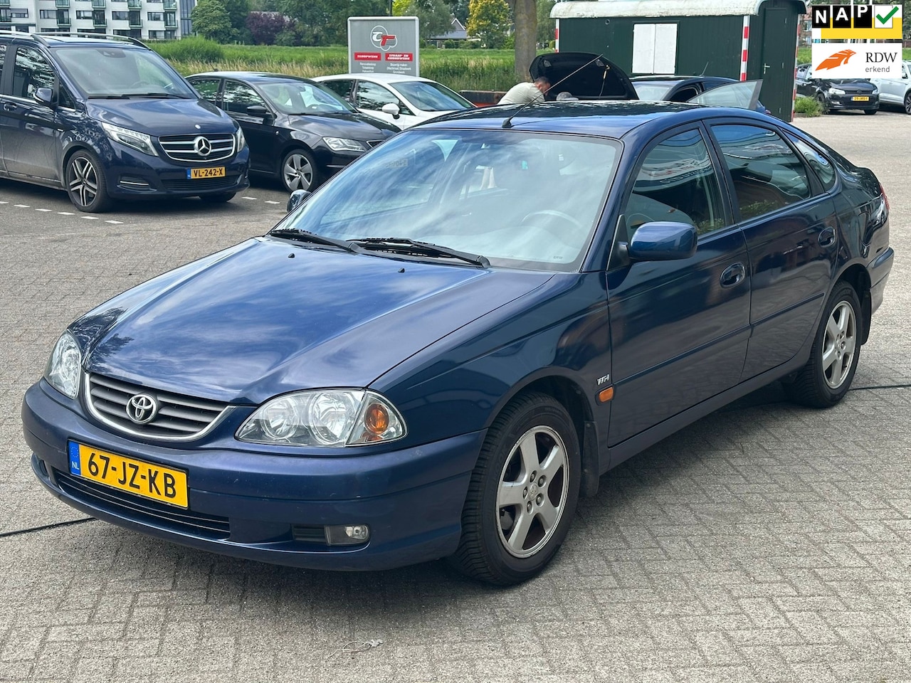 Toyota Avensis - 1.8-16V Linea Luna 1.8-16V Linea Luna - AutoWereld.nl