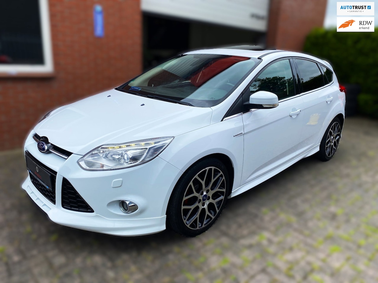 Ford Focus - 1.6 EcoBoost 182pk ST-PAKKET/VOL OPTIES - AutoWereld.nl