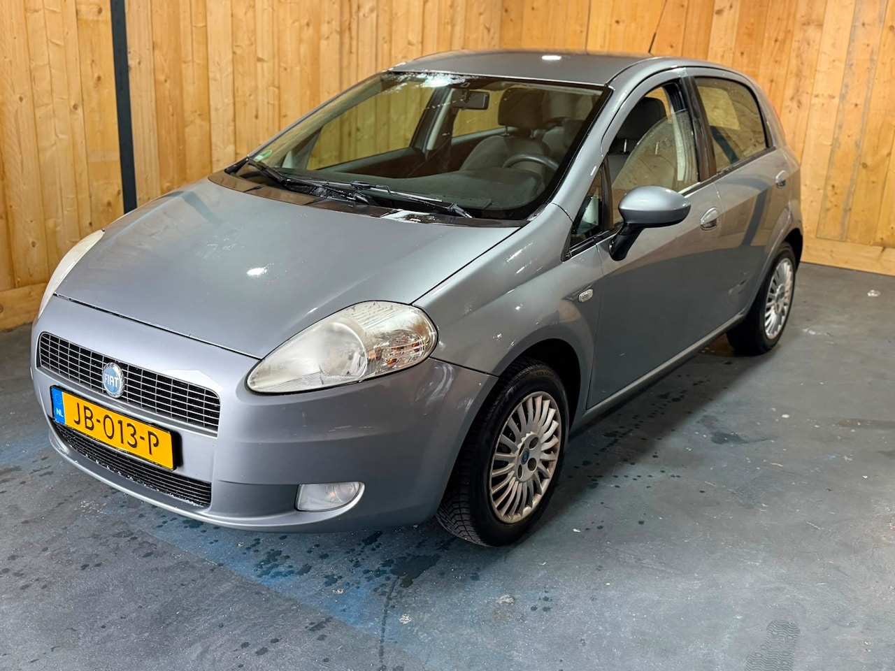 Fiat Grande Punto - 1.4 Active 2006 5-Deurs Airco APK 07-2027 - AutoWereld.nl