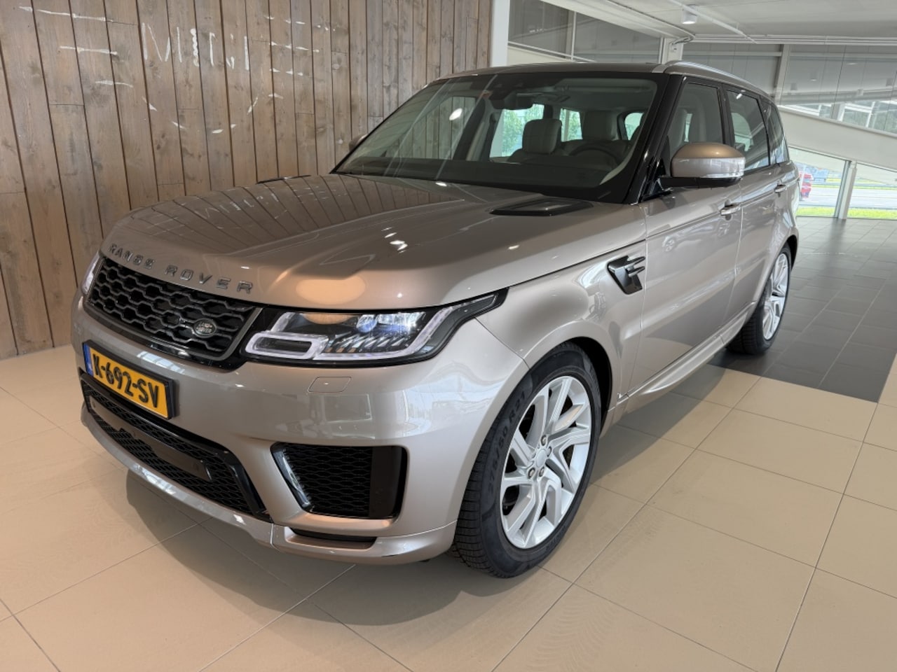 Land Rover Range Rover Sport - P400e HSE Silver P400e HSE Silver - AutoWereld.nl