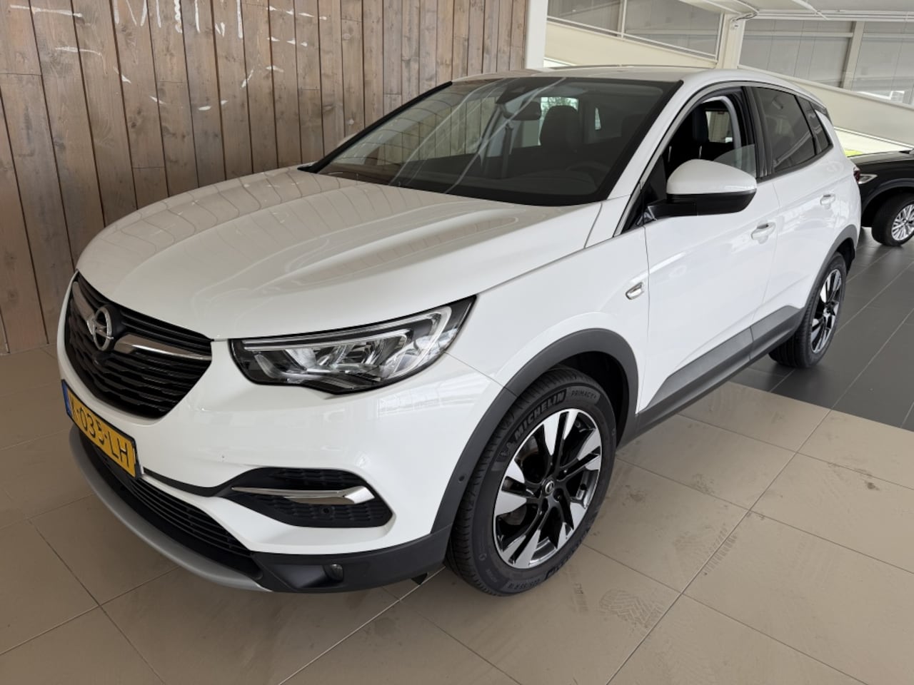 Opel Grandland X - 1.2 Turbo Elegance 1.2 Turbo Elegance - AutoWereld.nl