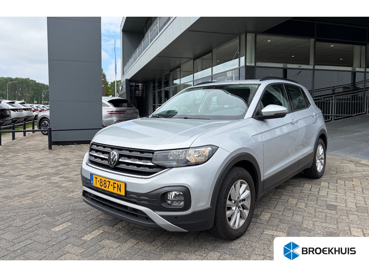 Volkswagen T-Cross - 1.0 TSI 110pk Life Automaat | Camera | Adaptive Cruise | Velgen | Carplay | Trekhaak | Sto - AutoWereld.nl