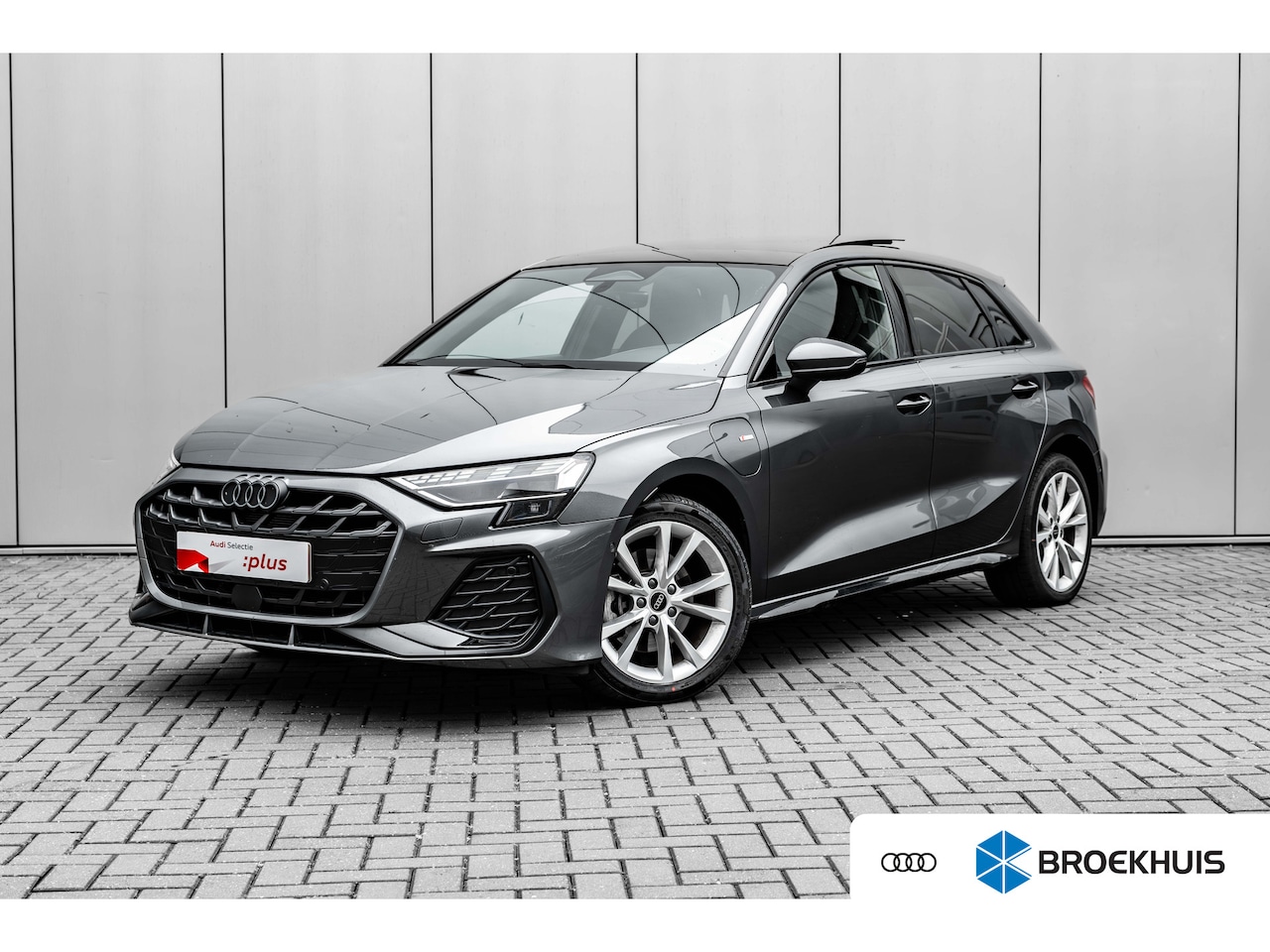 Audi A3 Sportback - 40 TFSI e S edition 204PK | Panorama Dak | Sfeerverlichting | Stoelverw. voor | Dode Hoek - AutoWereld.nl