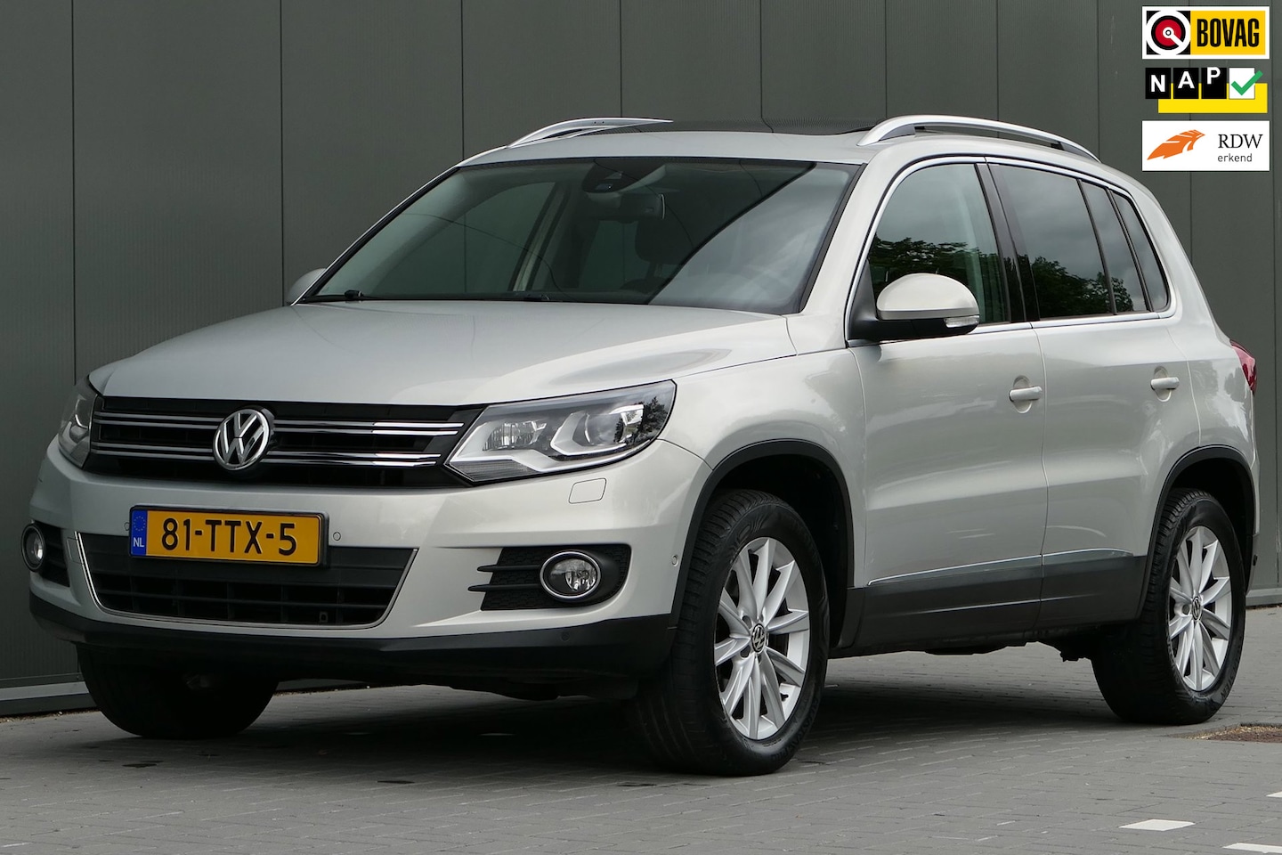 Volkswagen Tiguan - 2.0 TSI Sport&Style 4Motion NAP Pano Trekhaak - AutoWereld.nl