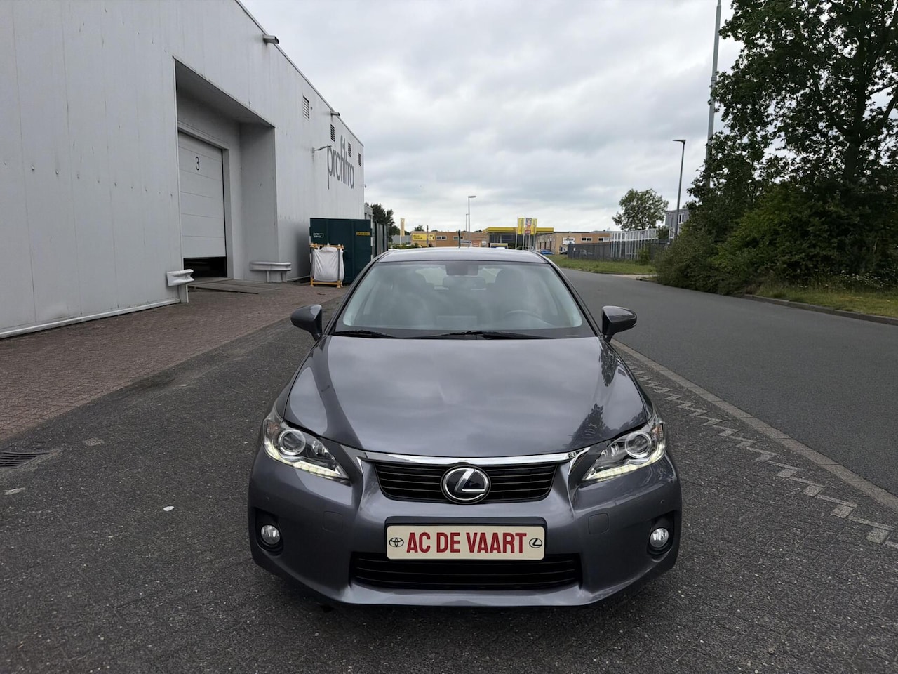 Lexus CT 200h - Business Line Pro - NAVI/CLIMA/PDC/CAMERA/NAP - AutoWereld.nl