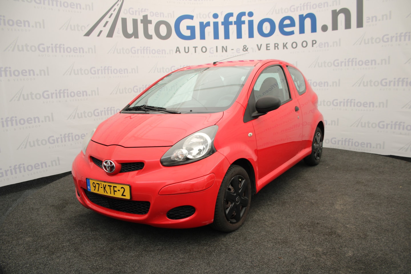 Toyota Aygo - 1.0-12V Access 3 deurs met scherm - AutoWereld.nl