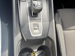 Nissan Qashqai - 1.3 MHEV Xtronic Acenta Bj 2022 Navi, Automaat, Camera, Trekhaak Km 61.147 Nap 2e eigenaar