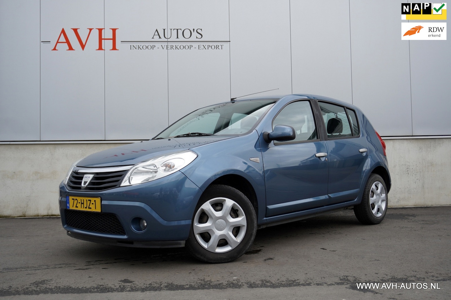 Dacia Sandero - 1.6 Lauréate 1.6 Lauréate - AutoWereld.nl