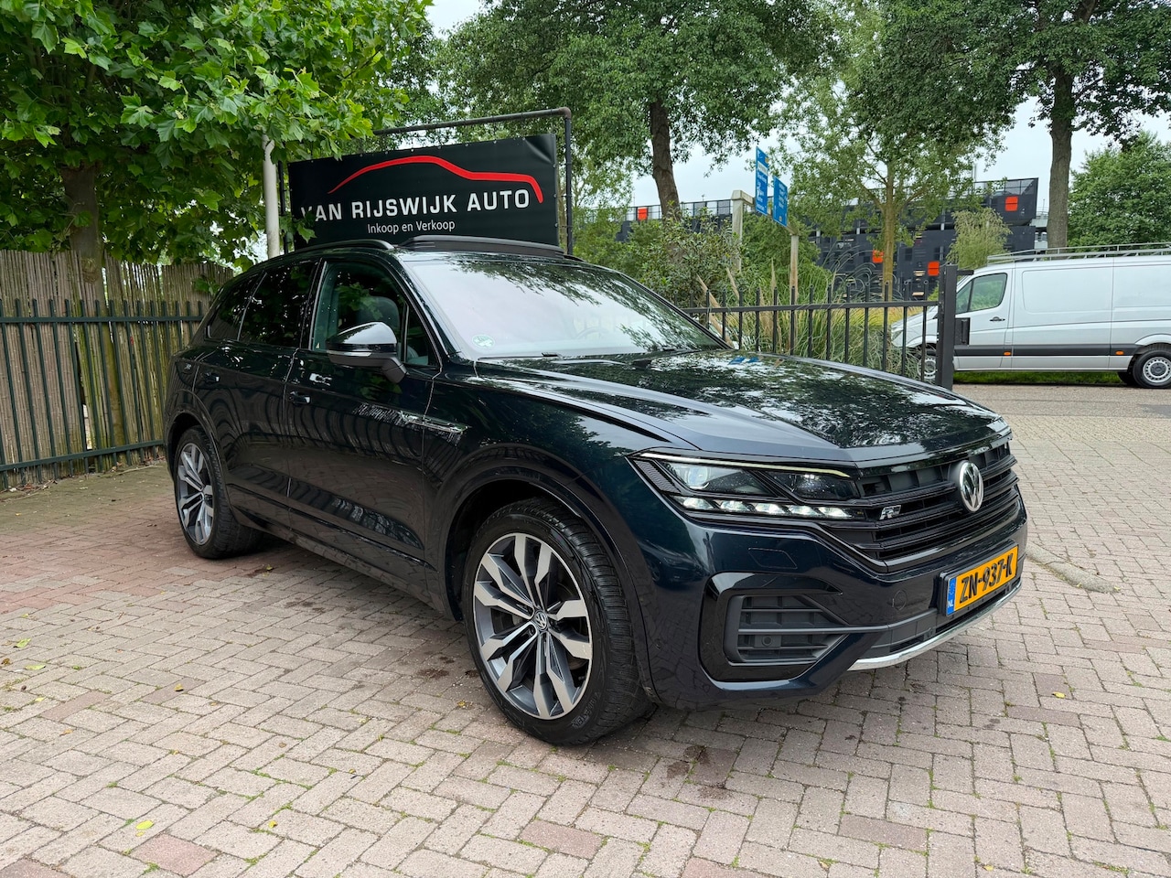 Volkswagen Touareg - 3.0 TDI R-Line €21890NETTO Camera Pano Xenon - AutoWereld.nl