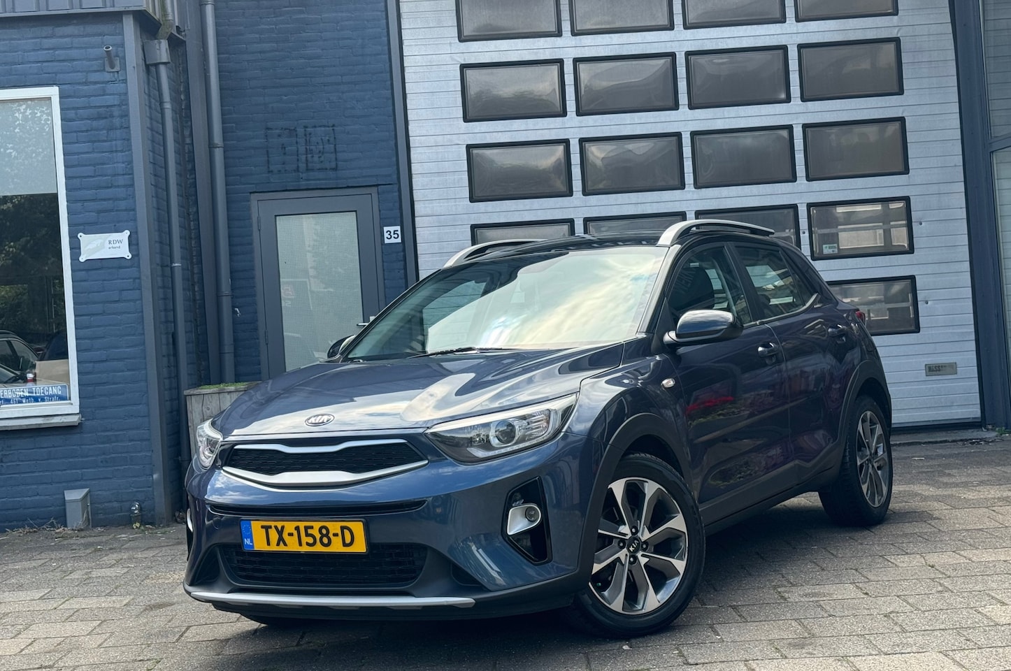 Kia Stonic - 1.0 T-GDi DynamicLine | Navi | Camera | Airco | N.A.P - AutoWereld.nl