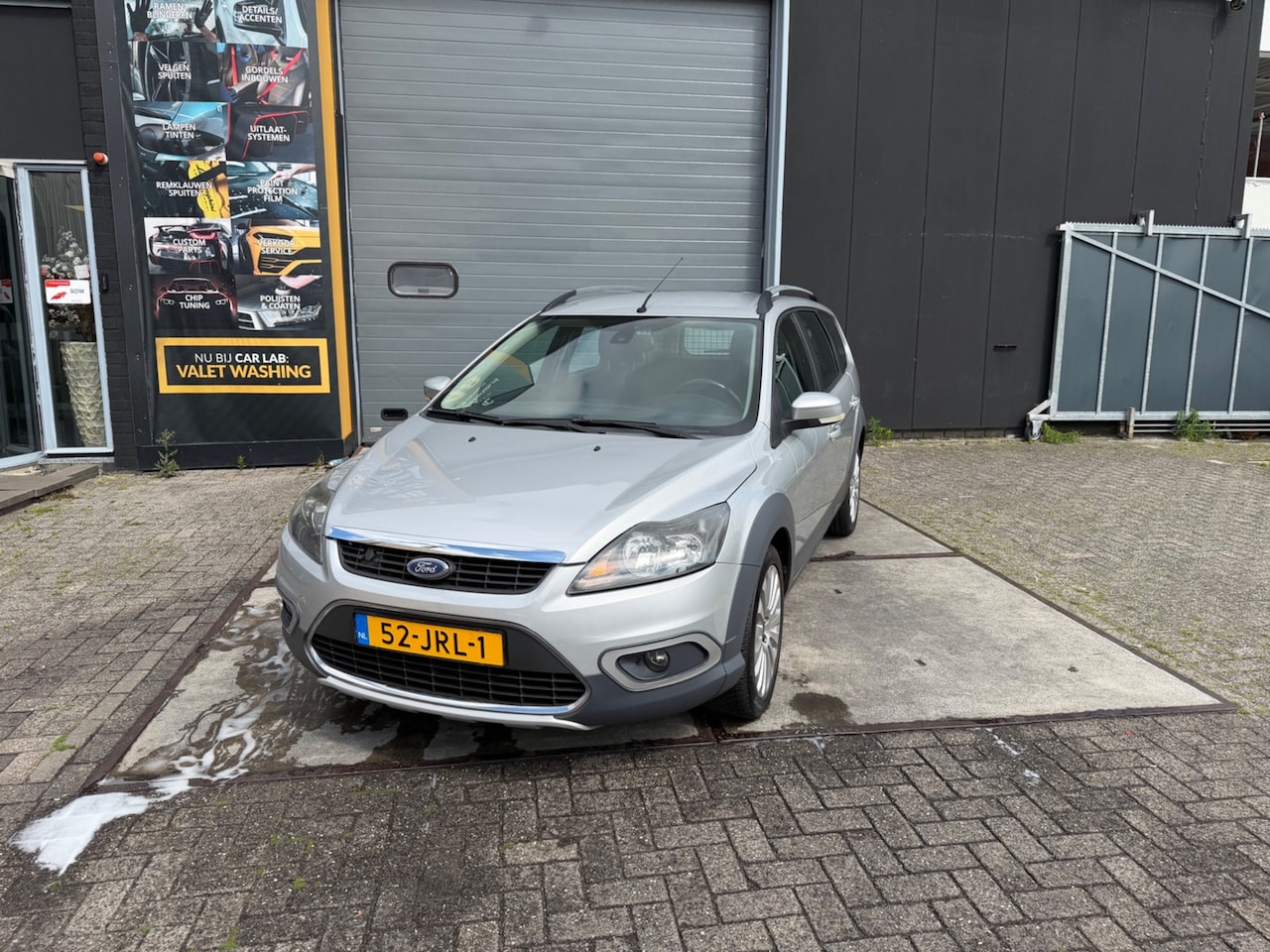 Ford Focus Wagon - 1.8 Titanium X Adventure | APK | Clima | Cruise Control - AutoWereld.nl