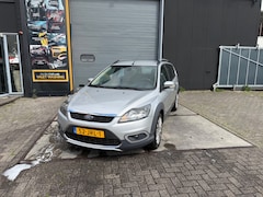 Ford Focus Wagon - 1.8 Titanium X Adventure | APK | Clima | Cruise Control