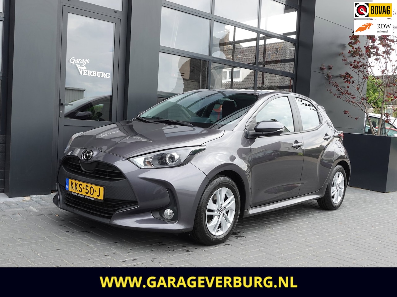 Mazda 2 Hybrid - / Toyota Yaris (Navi/Carplay,AdaptiveCruise,Achteruitrijcamera,Keyless,Stoel+Stuurverwarmi - AutoWereld.nl