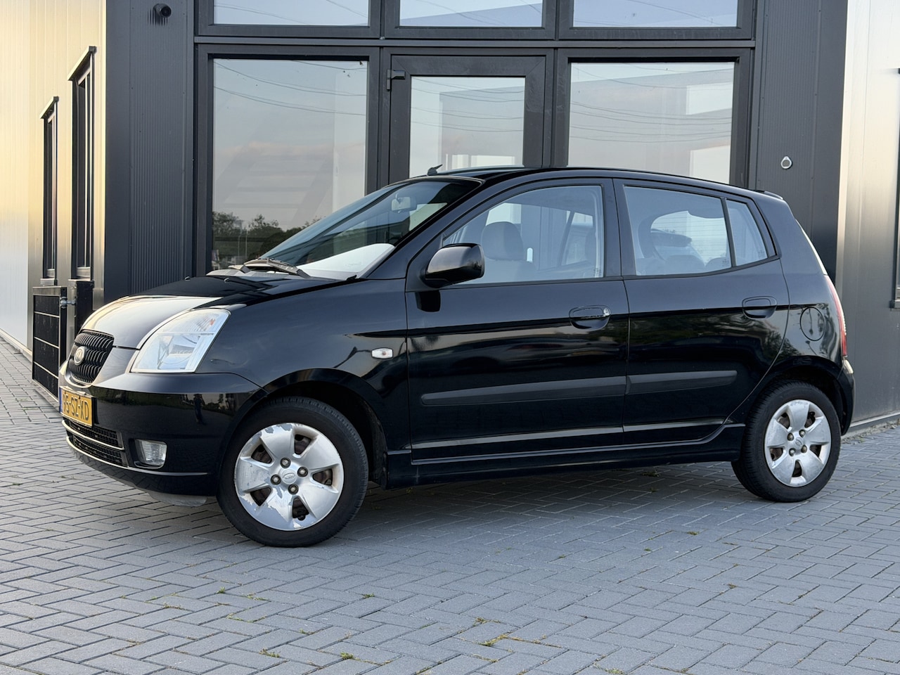 Kia Picanto - 1.0 LX Nwe APK | Stuurbekrachtiging | CV - AutoWereld.nl
