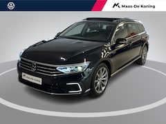 Volkswagen Passat Variant - 1.4TSIeHybrid 160kW/218PK GTE Business · Panoramadak · Camera · Stoelverwarming · Navigati