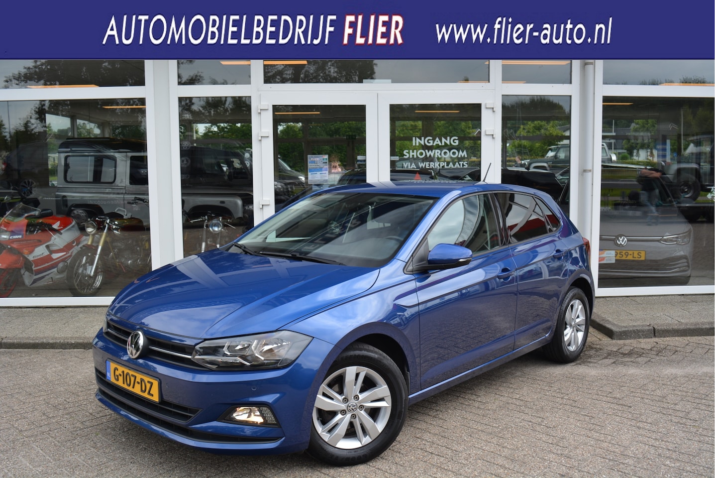 Volkswagen Polo - 1.0 96PK TSI Comfortline Executive | Adaptive | PDC V+A | CarPlay | Orig. NL | Trekhaak | - AutoWereld.nl