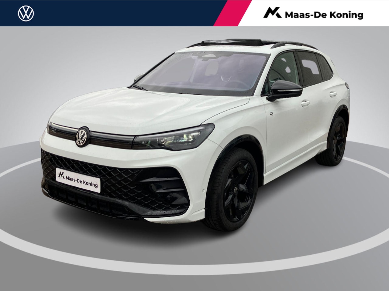 Volkswagen Tiguan - 1.5eTSI/150PK R-Line Black Style DSG · Panoramadak · Trekhaak · Apple/Android Car Play · C - AutoWereld.nl