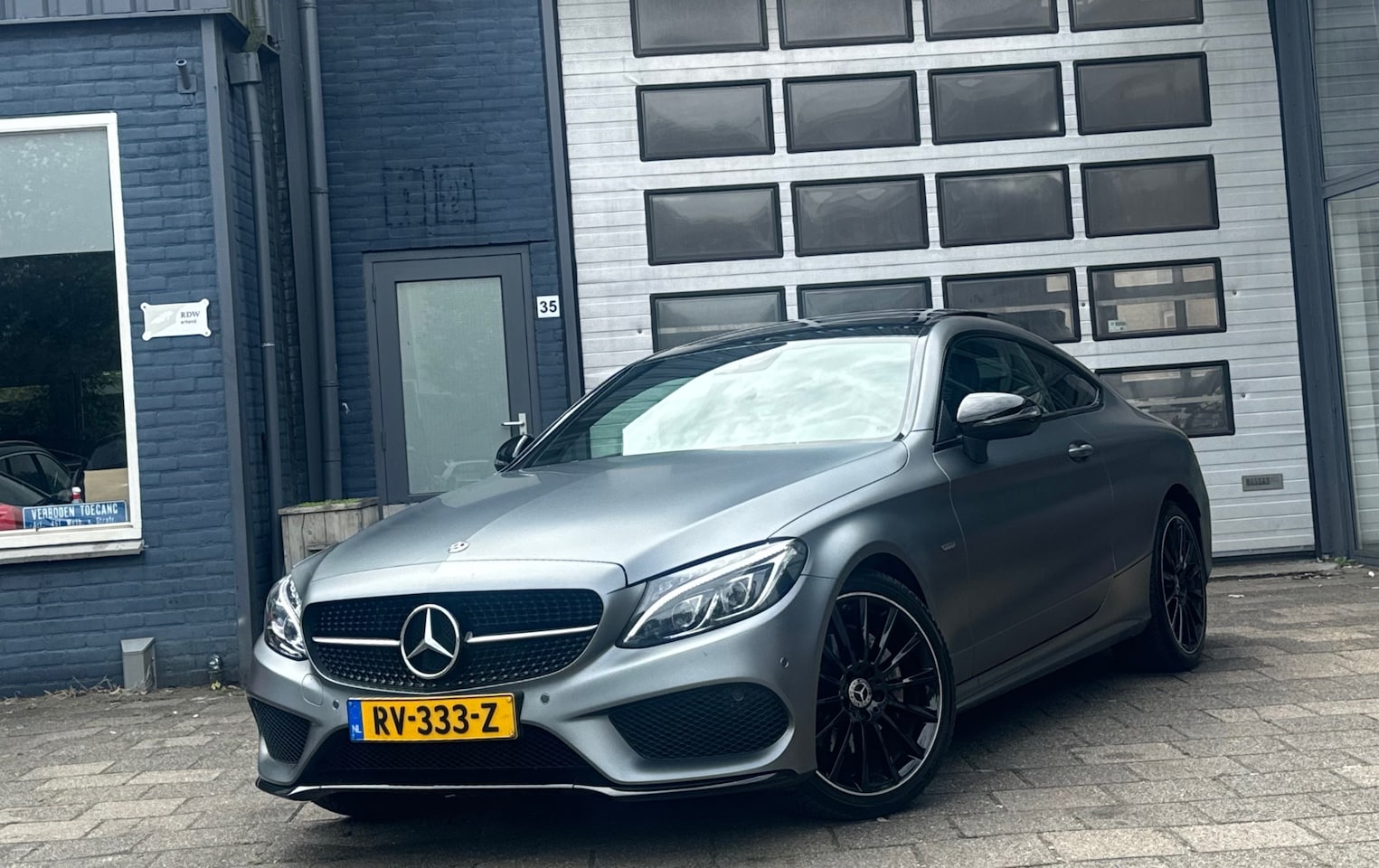 Mercedes-Benz C-klasse Coupé - 180 Premium | Pano | Camera | AMG | Burmester - AutoWereld.nl