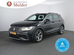 Volkswagen Tiguan - 1.4 TSI eHybrid R-Line Business+ 3x R-line | SOH 90.4% | Matrix IQ | Zwenkhaak | Camera |