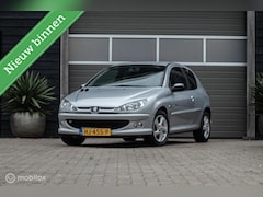 Peugeot 206 - 1.4-16V XS