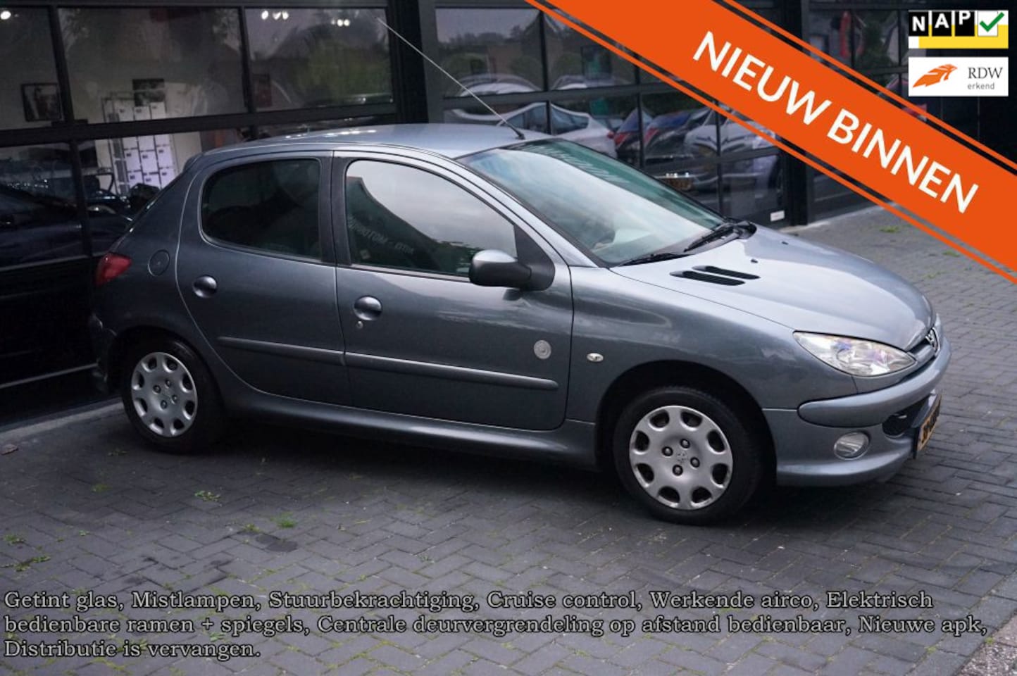 Peugeot 206 CC - 1.4 Génération, Airco, Elek pakket, nieuwe apk - AutoWereld.nl
