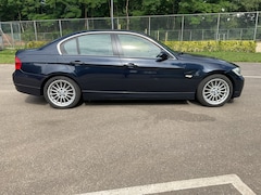 BMW 3-serie - 325i Executive M-Interieur pakket - Thule afneembare trekhaak - NIEUWE APK - 2e Originele 17 Inch Velgen