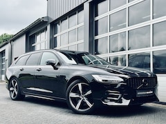Volvo V90 - 2.0 T4 R-Design | Blackline | Automaat | Panodak | Trekhaak | Adapt Cruise | Standkachel |