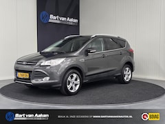 Ford Kuga - 1.5i 150PK Trekhaak PDC Airco Winterpack
