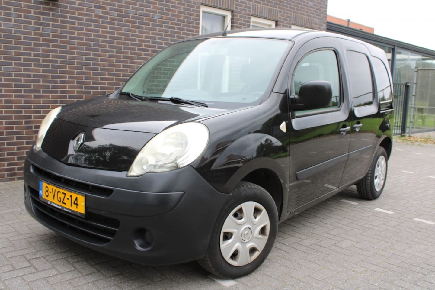 Renault Kangoo Express - 1.6-16V-Automaat-Lengte 2-Marge-tillift-schuifd L+R - AutoWereld.nl