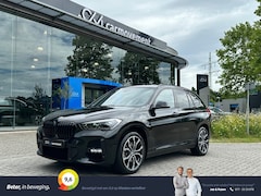 BMW X1 - xDrive25e Hi.Exec. I M-Pakket I Leder I Pano I Memory I 19 "'