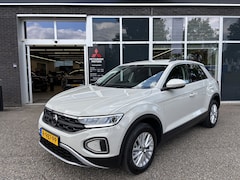 Volkswagen T-Roc - 1.0 TSI Life | DIGITAL COCKPIT | LED | Apple/Android | Parkeerse