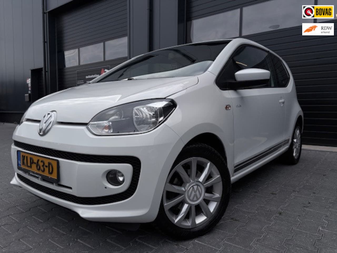 Volkswagen Up! - 1.0 CLUB UP|stoel verw|LMV|1e eig|Dealer onderhouden| - AutoWereld.nl