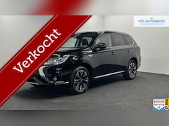 Mitsubishi Outlander - 2.0 PHEV Executive Edition CAMERA LEER NAVI ECC CRUISE SCHUIF?OPEN DAK