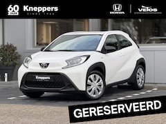 Toyota Aygo X - 1.0 VVT-i Play Apple/Android, Cruise control, Voorstoelen verwarmd